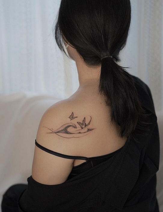 15+ Stunning Wave Tattoo Designs for Ocean Lovers