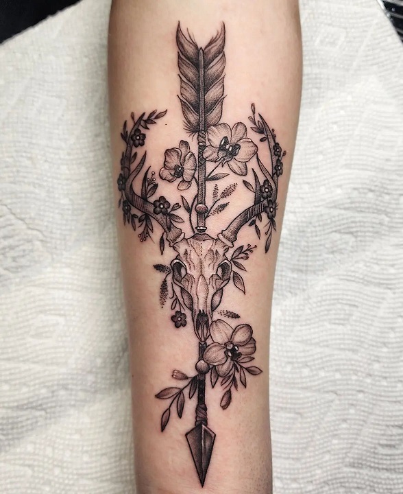 15+ Alluring Hunting Tattoos That Go Beyond the Hunt
