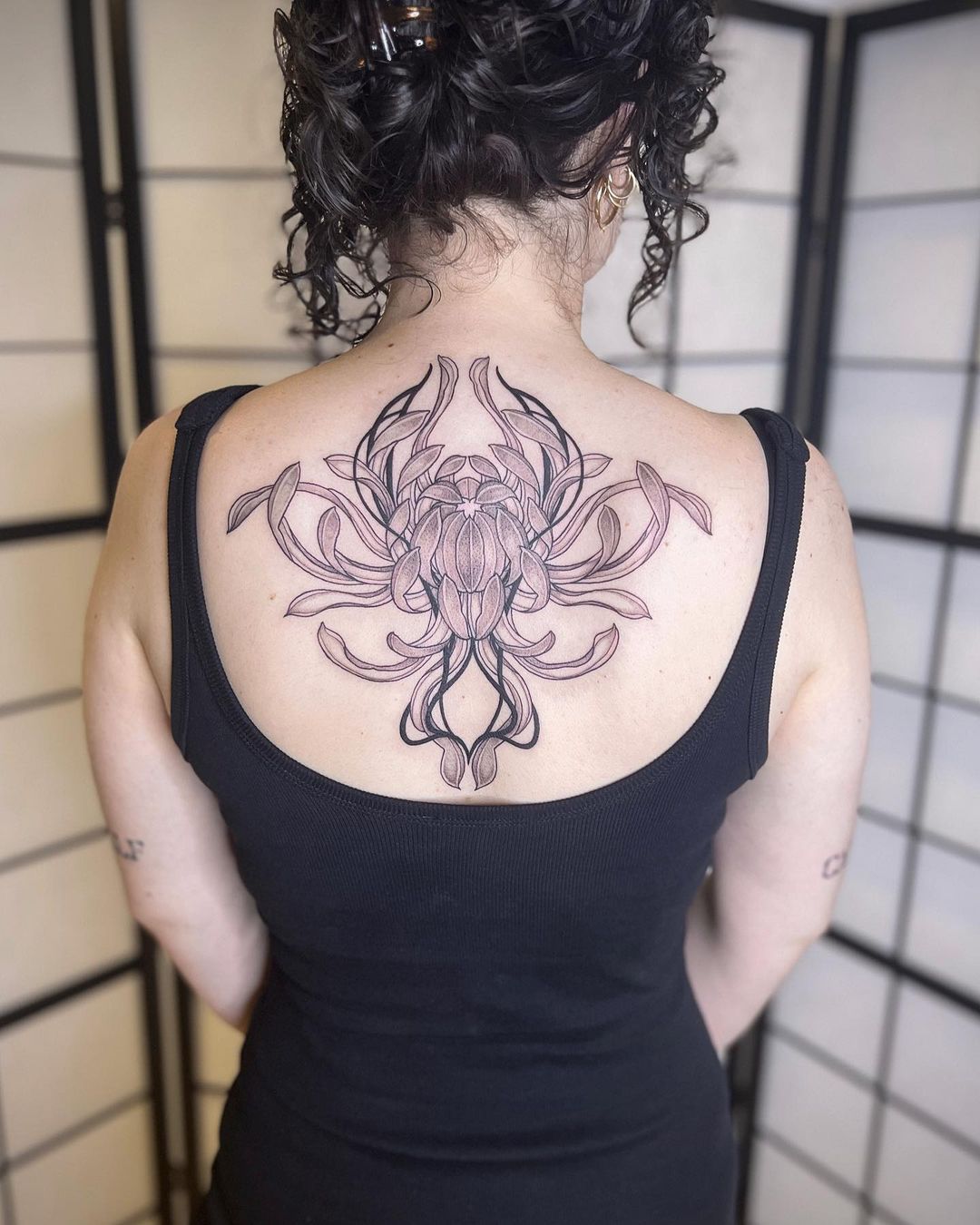 20+ Best Chrysanthemum Flower Tattoo Designs Just For You