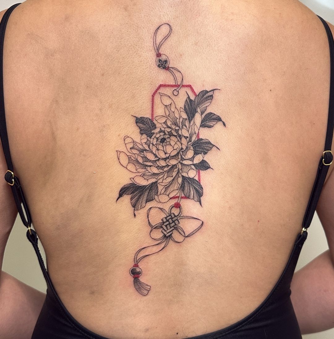 20+ Best Chrysanthemum Flower Tattoo Designs Just For You
