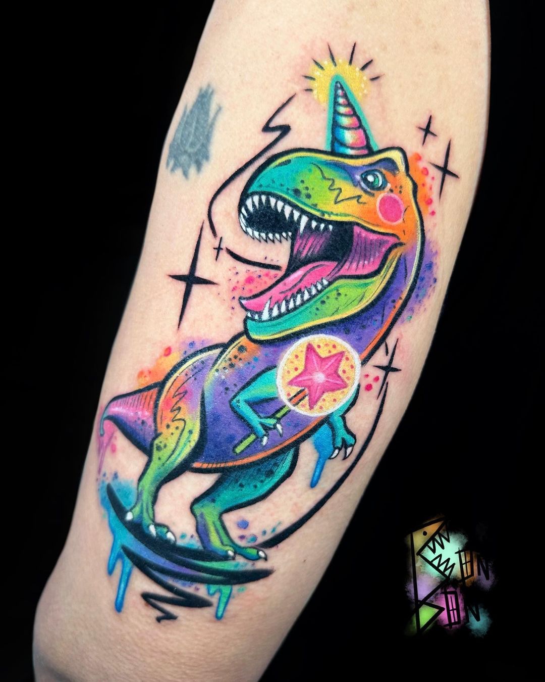 20+ Cute, Simple, and Realistic Dinosaur Tattoo Designs
