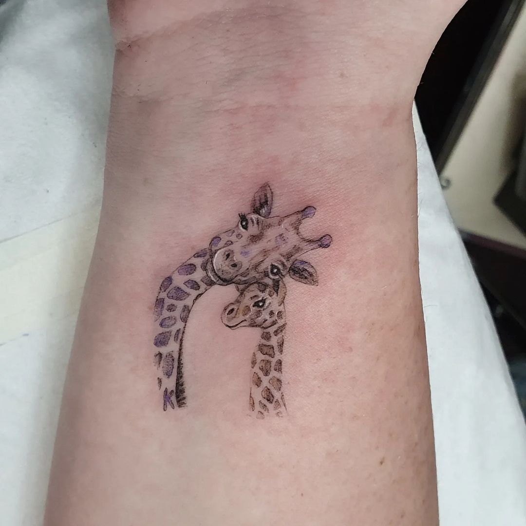 30+ Unique Giraffe Tattoo Designs with Meanings