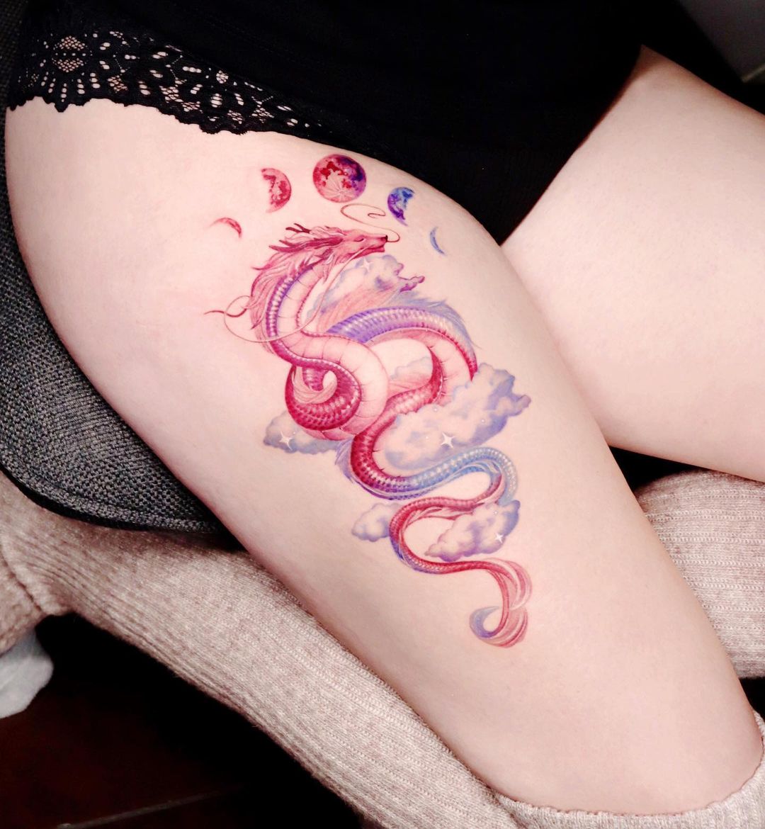 35+ Fantastic Thigh Tattoos For Women 2024
