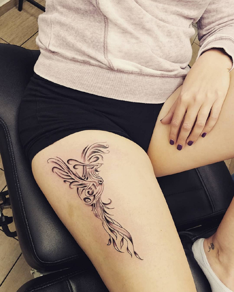 35+ Fantastic Thigh Tattoos For Women 2024