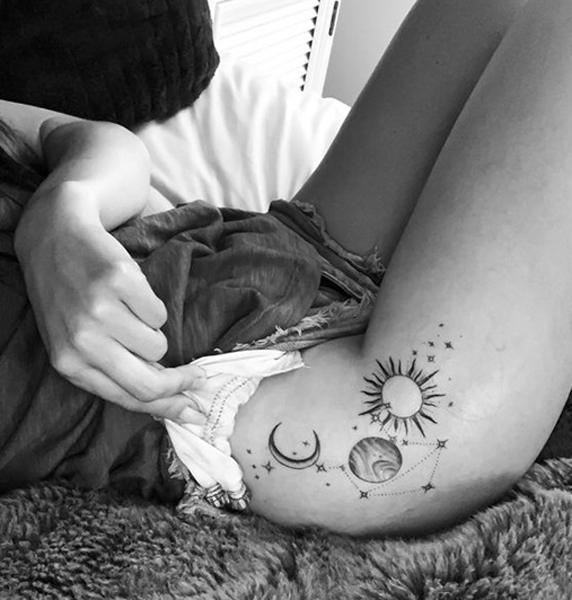 35+ Fantastic Thigh Tattoos For Women 2024