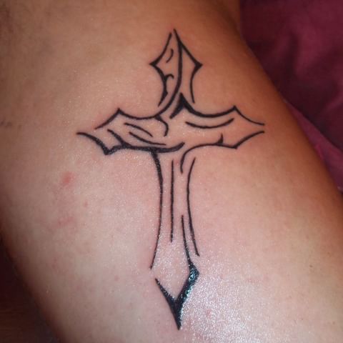 30+ Striking Tribal Cross Tattoo Designs Just For You 2024