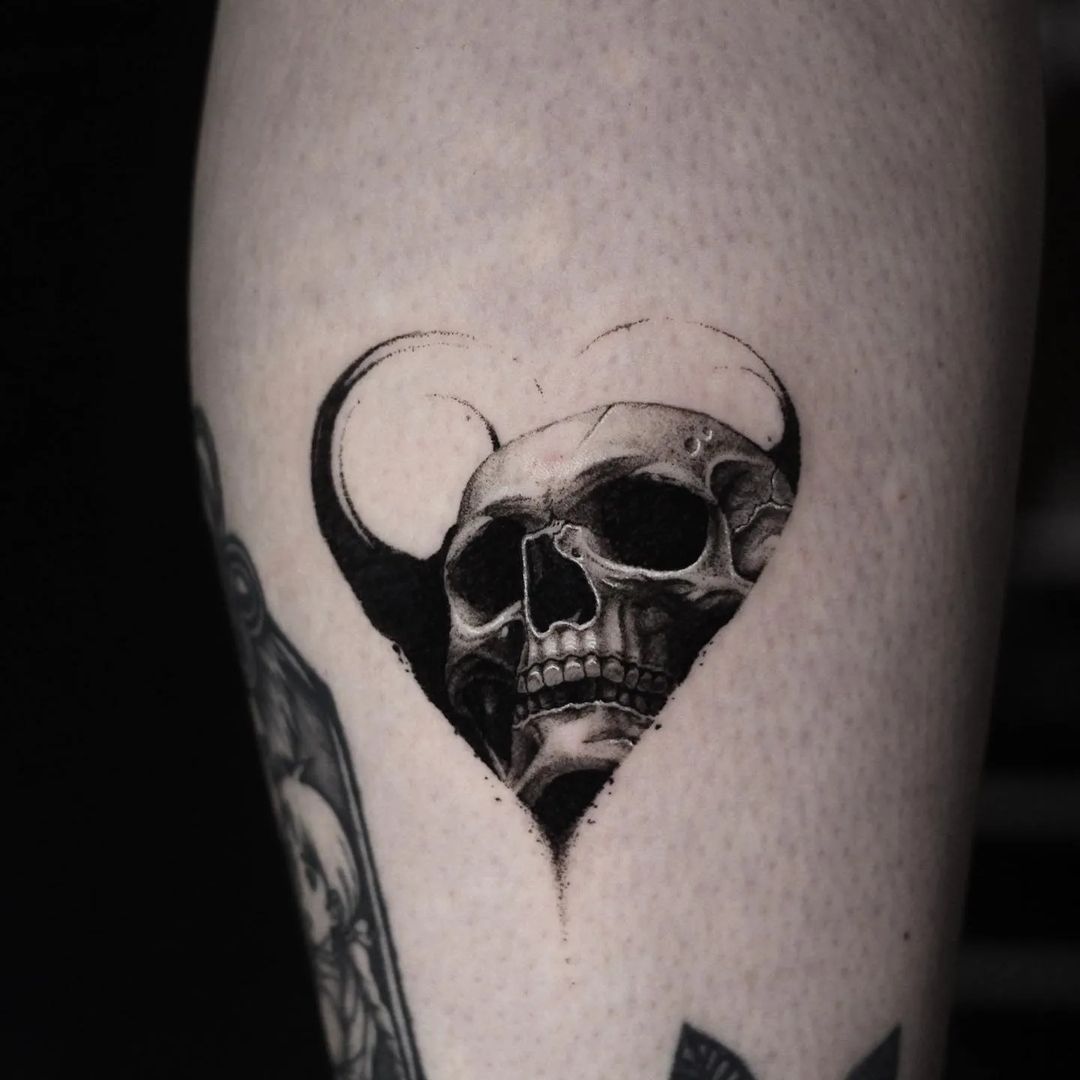 30+ Awesome Skull Tattoo Designs with Best Pictures
