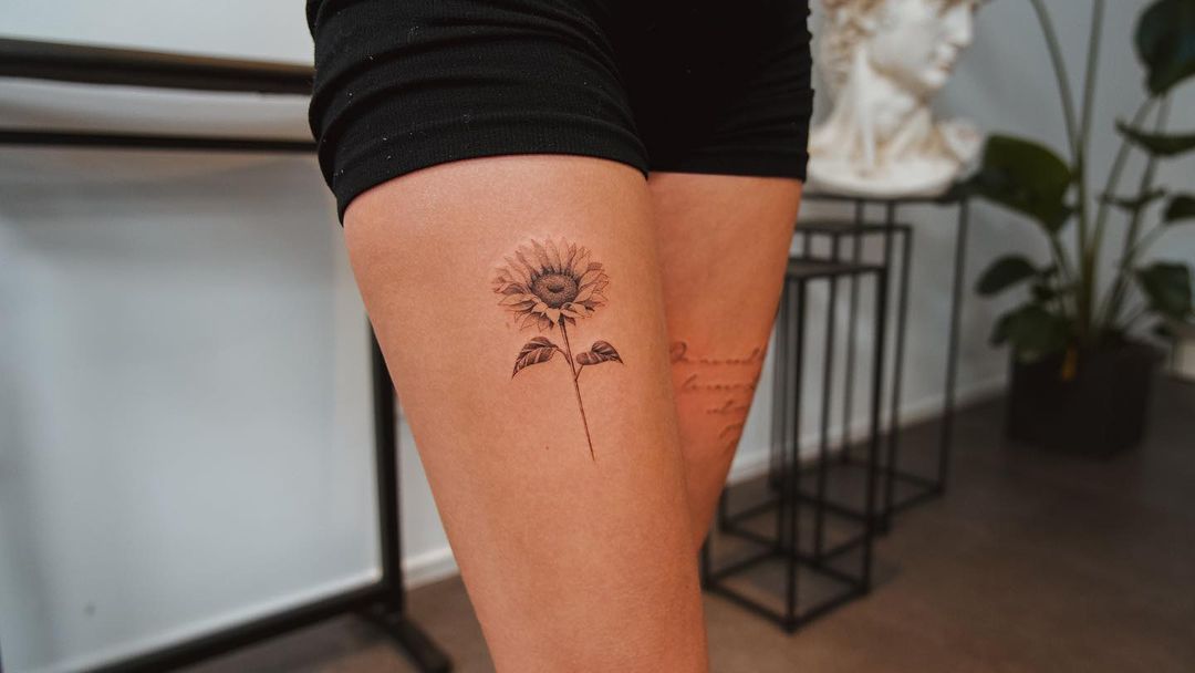 30 Stunning Sunflower Tattoo Designs to Brighten Your Skin