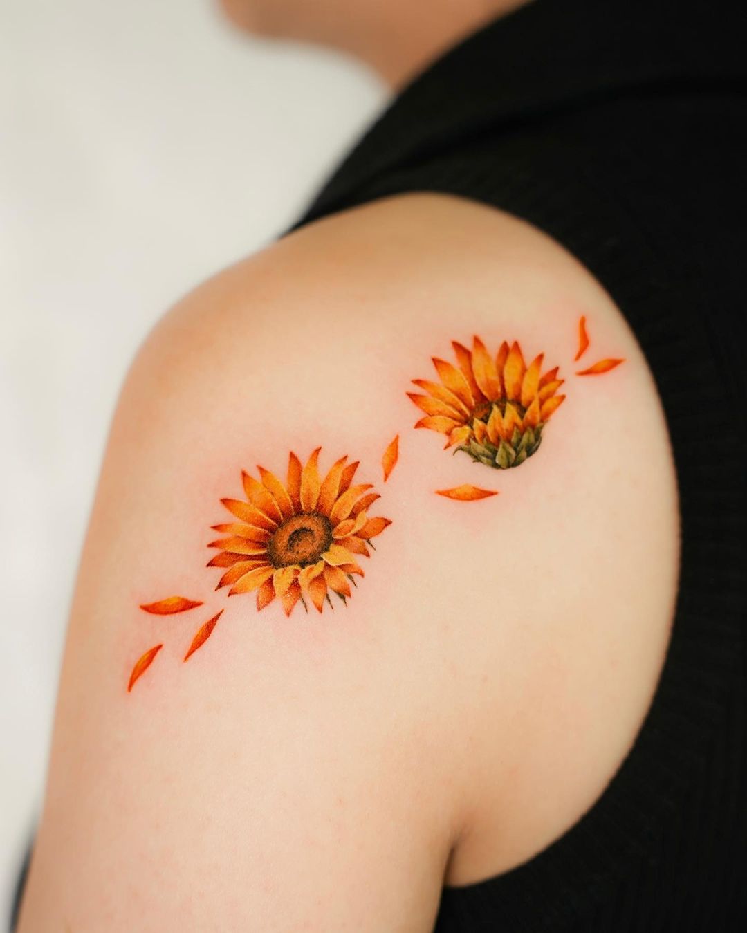 30 Stunning Sunflower Tattoo Designs to Brighten Your Skin