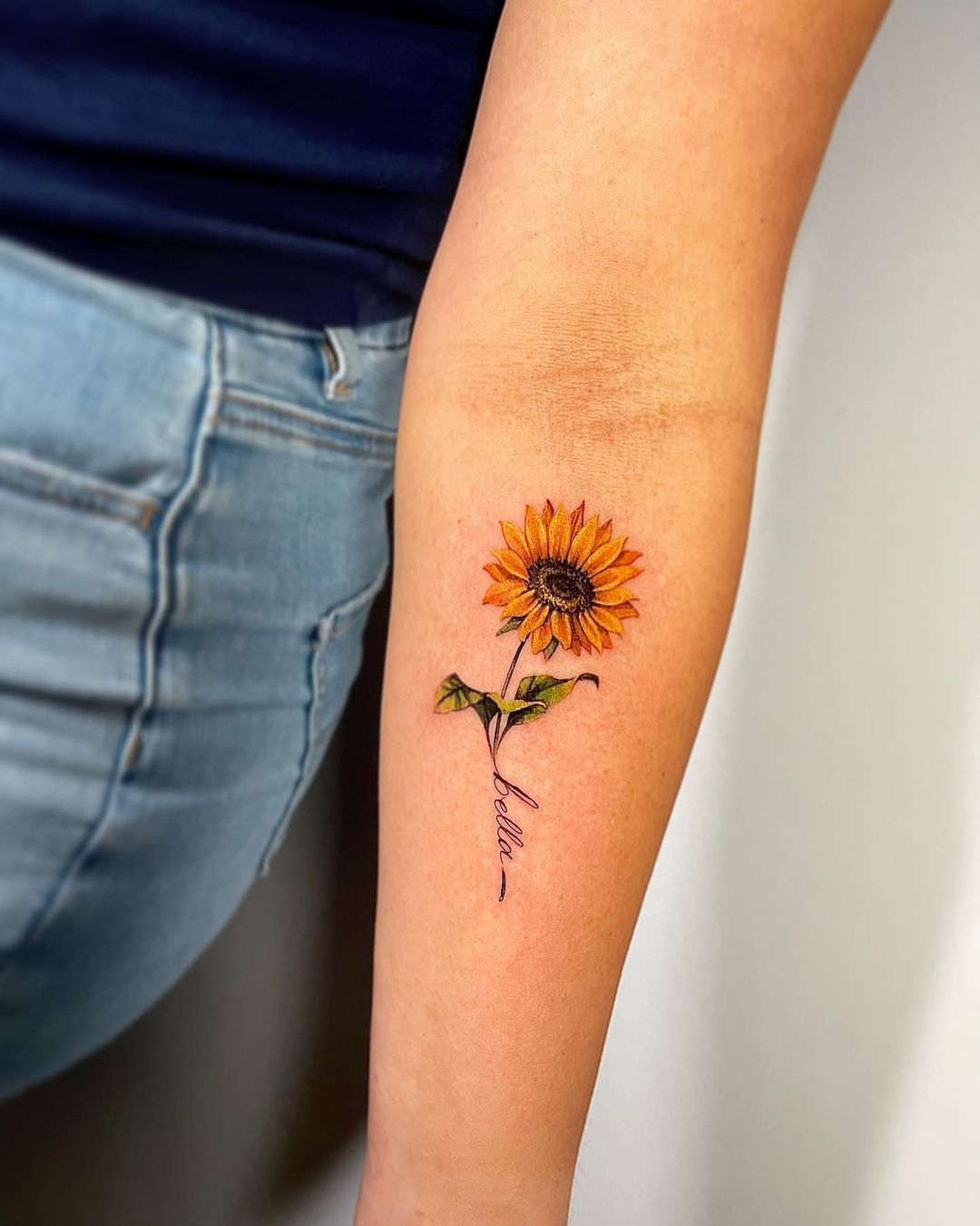 30 Stunning Sunflower Tattoo Designs to Brighten Your Skin