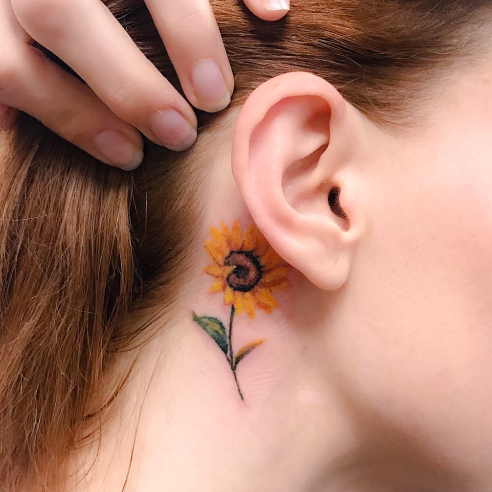 30 Stunning Sunflower Tattoo Designs to Brighten Your Skin