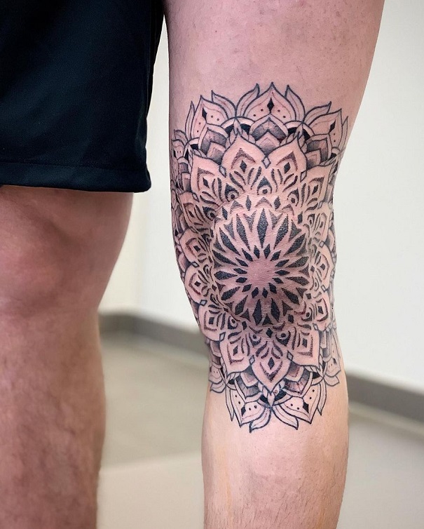 30+ Striking Knee Tattoo Designs to Unleash Your Style