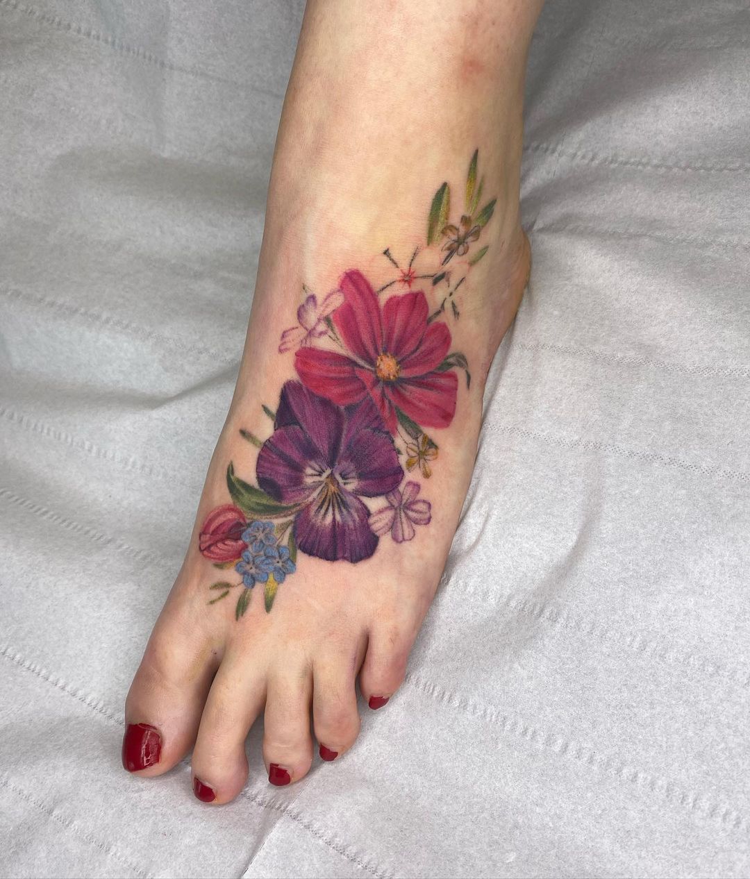 40 Meaningful Foot Tattoo Designs with Significance 2024