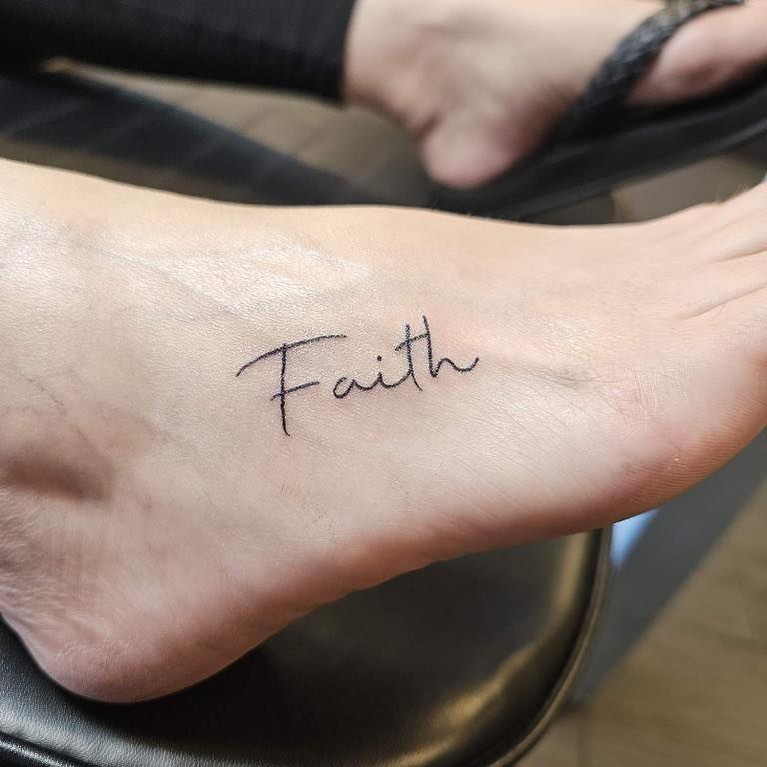 40 Meaningful Foot Tattoo Designs with Significance 2024