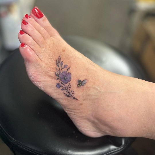 40 Meaningful Foot Tattoo Designs with Significance 2024