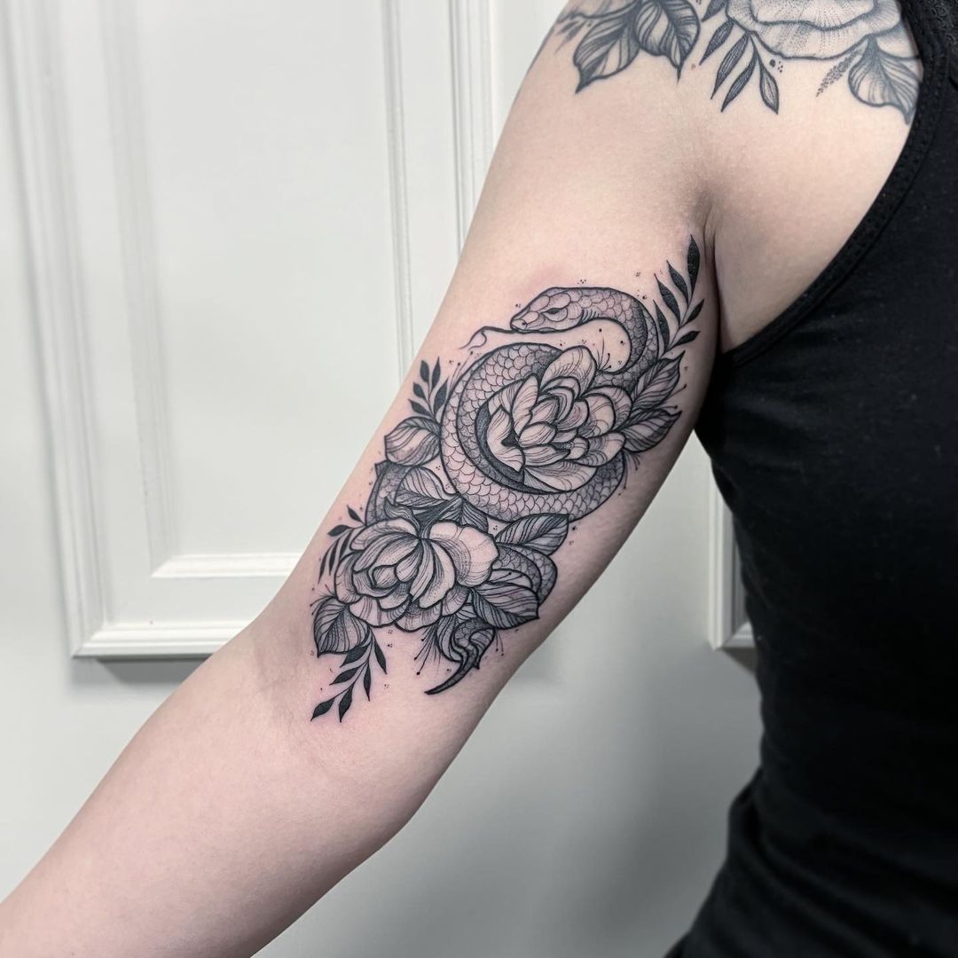 35 Striking Bicep Tattoo Designs to Unleash Your Style In 2024