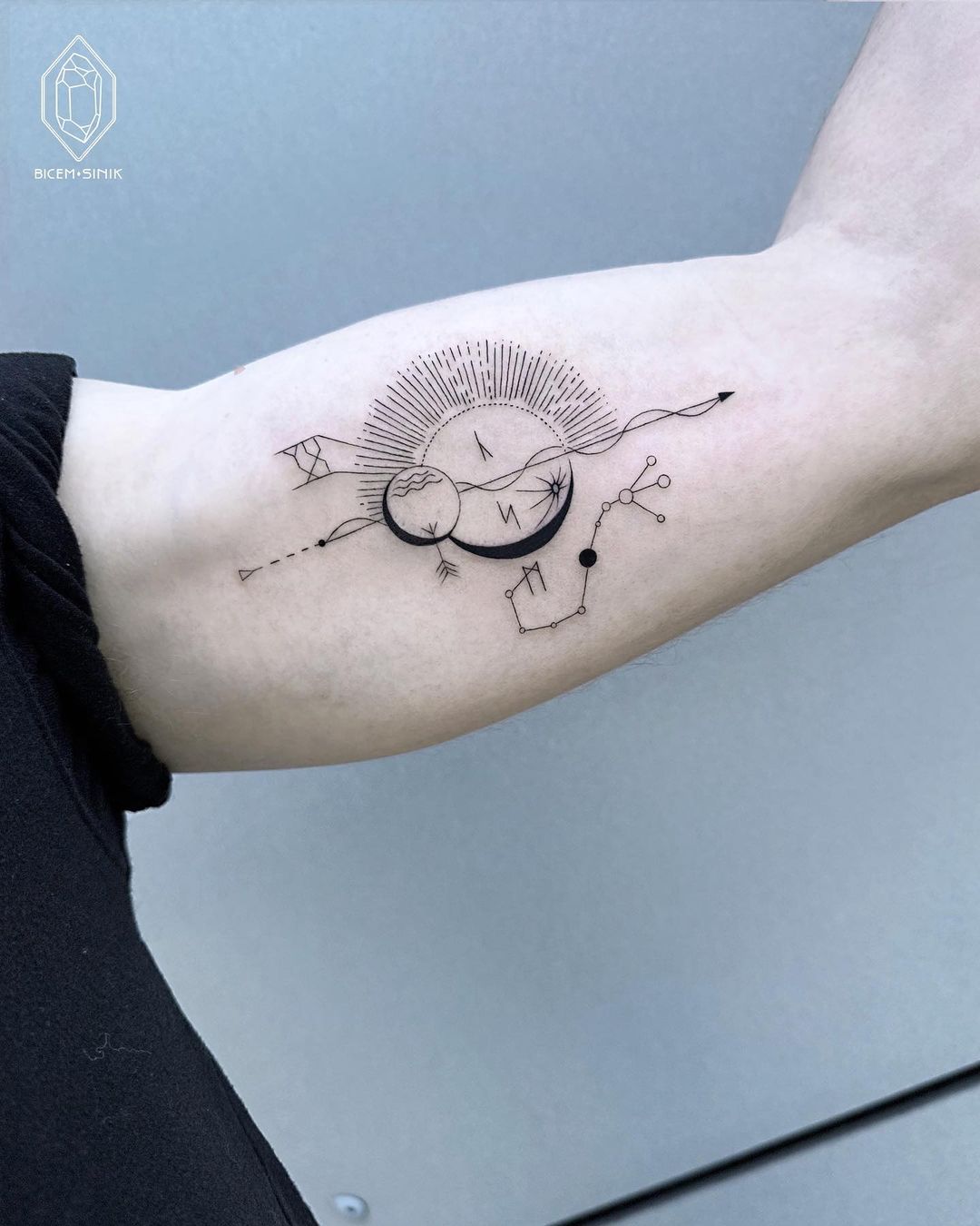 35 Striking Bicep Tattoo Designs to Unleash Your Style In 2024