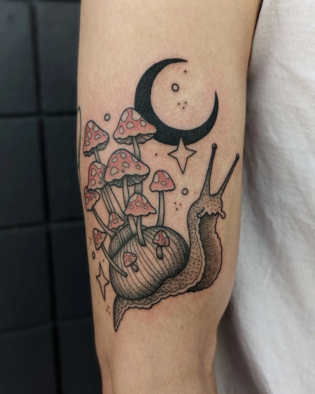 35 Striking Bicep Tattoo Designs to Unleash Your Style In 2024