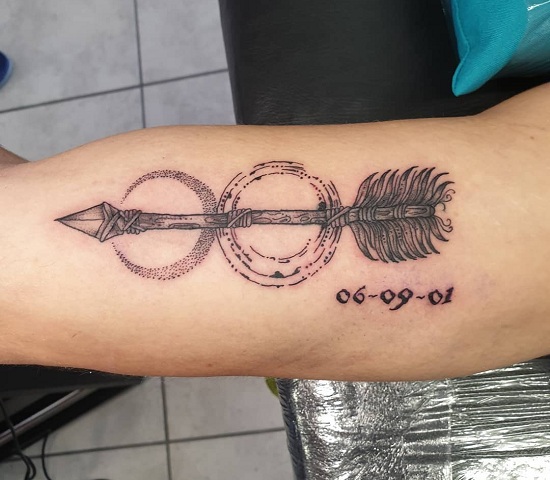 35 Striking Bicep Tattoo Designs to Unleash Your Style In 2024