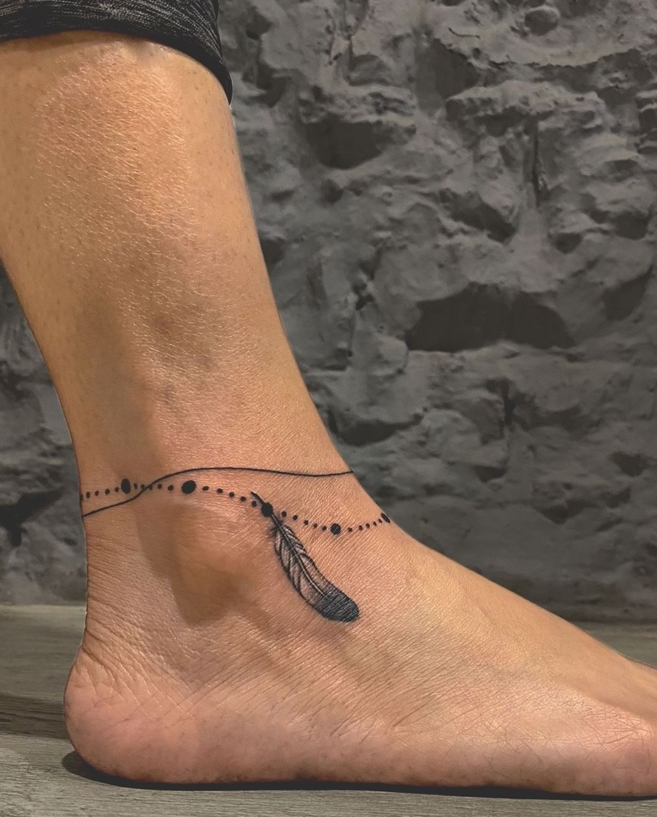 Top 25+ Ankle Tattoo Ideas for Men and Women 2024