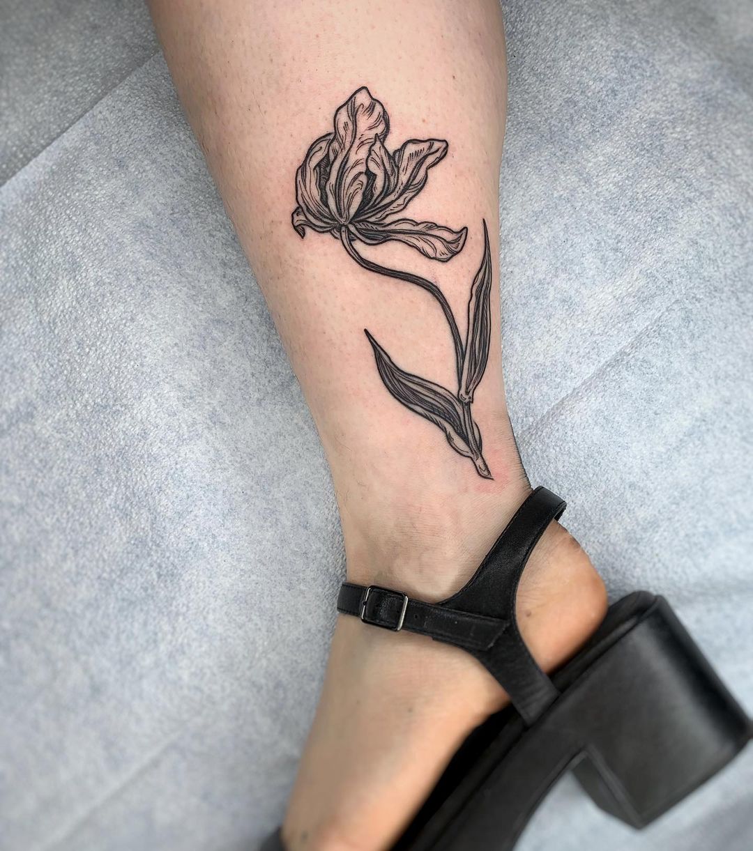 Top 25+ Ankle Tattoo Ideas for Men and Women 2024