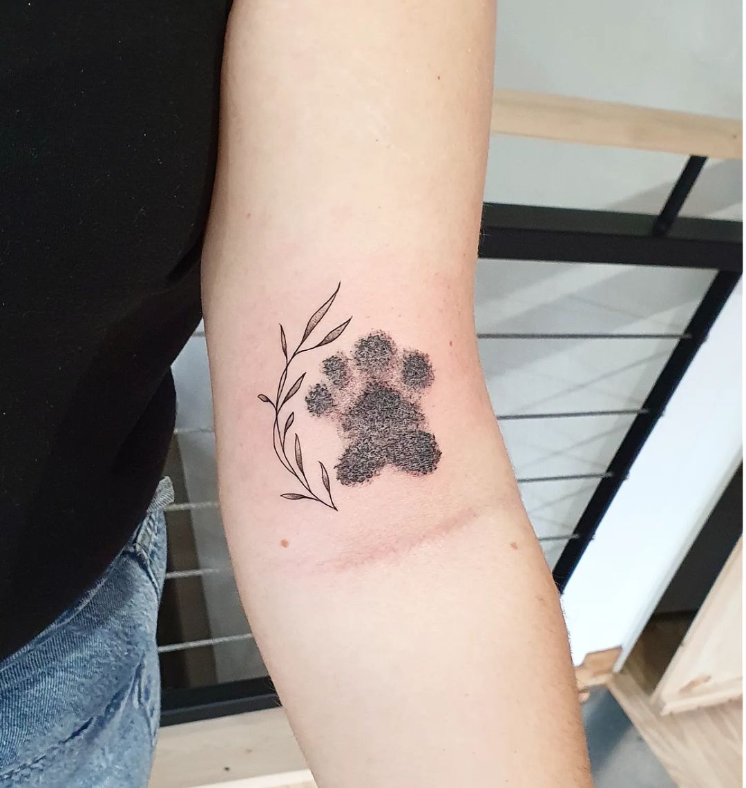 30+ Heartfelt Memorial Tattoos to Honour Your Loved Ones