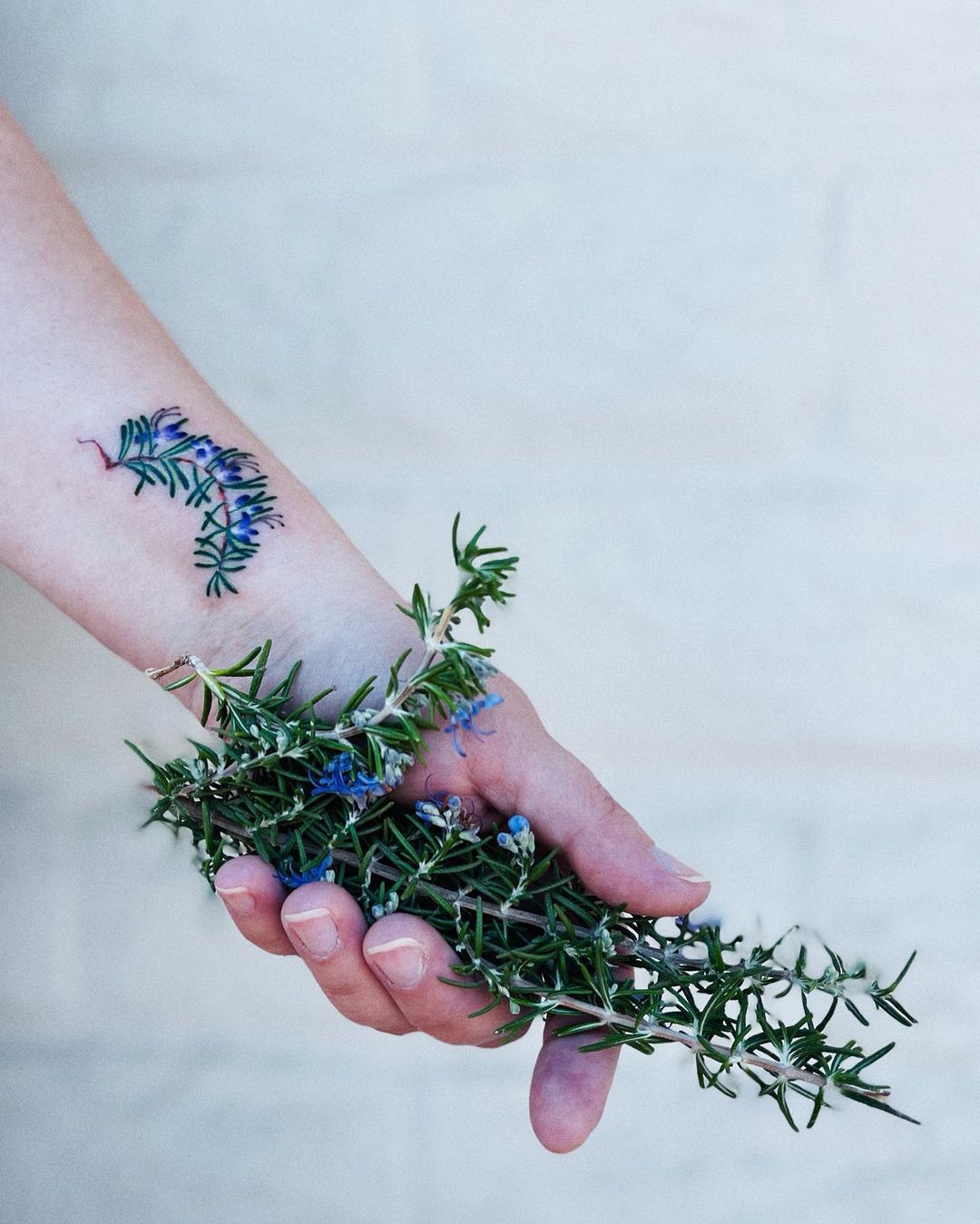 30+ Heartfelt Memorial Tattoos to Honour Your Loved Ones
