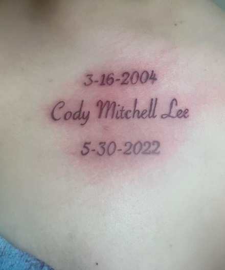 30+ Heartfelt Memorial Tattoos to Honour Your Loved Ones