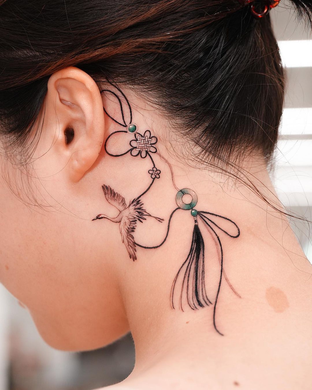 40+ Stunning Neck Tattoo Designs to Unleash Your Style
