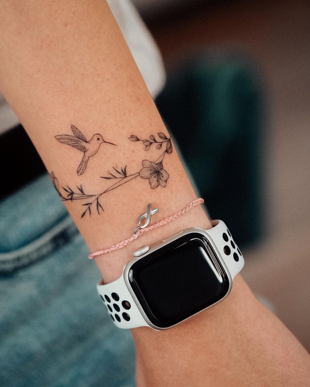 25+ Trendy Bracelet Tattoo Designs to Flaunt Your Style