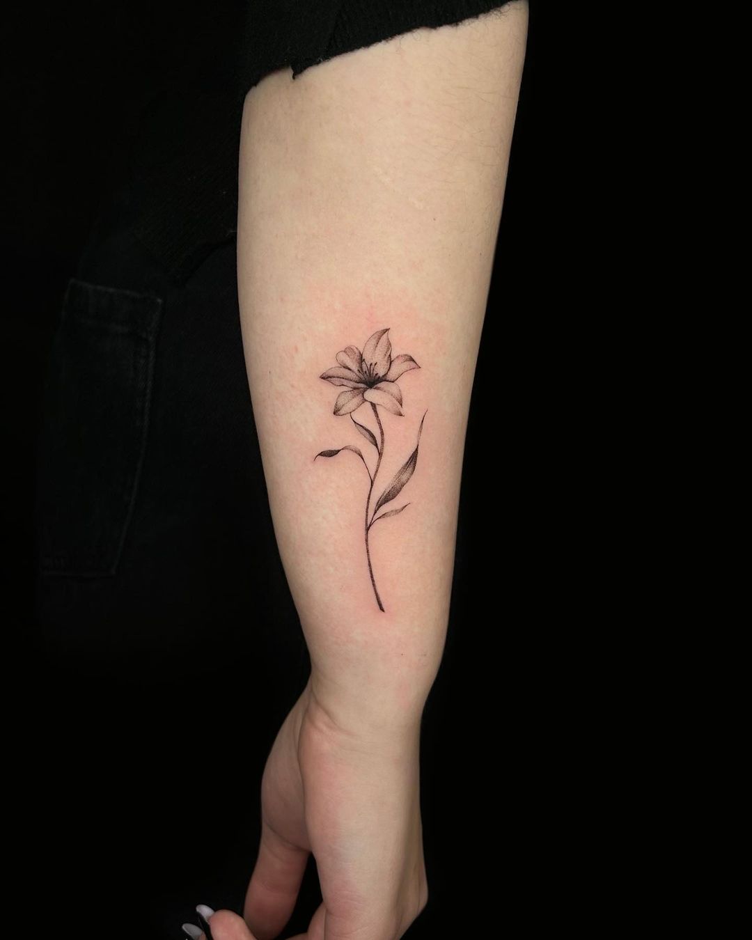 40+ Lovely Lily Tattoo Designs and Their Hidden Stories