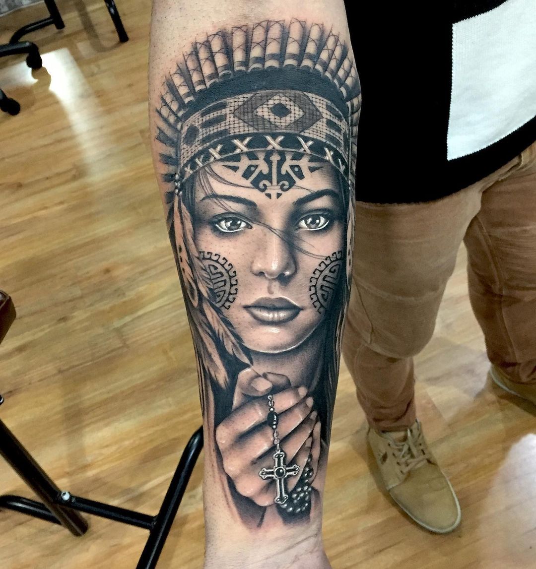 15+ Praying Hands Tattoo Designs That Symbolize Faith