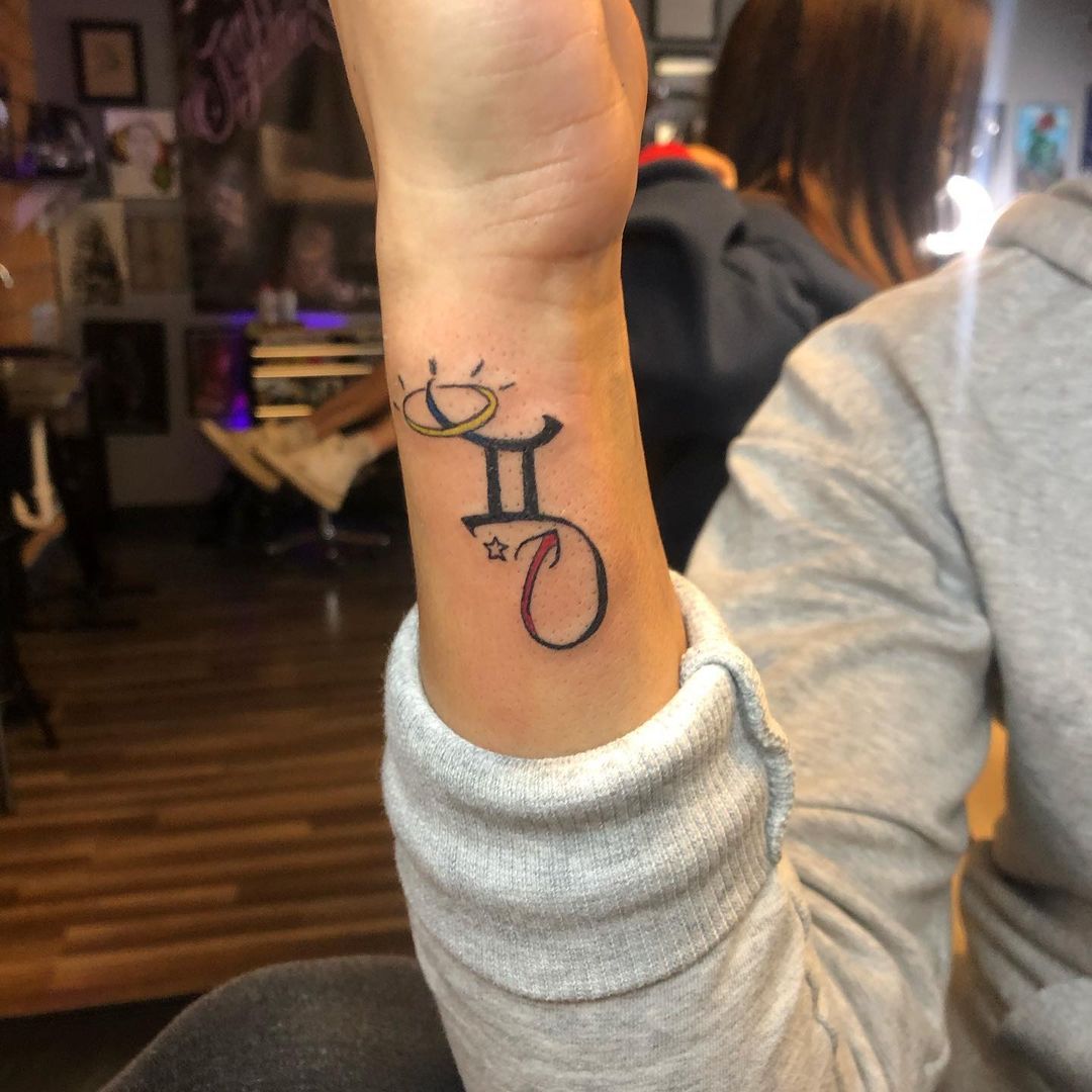 15 Beautiful Gemini Tattoo Designs for Astrology Lovers