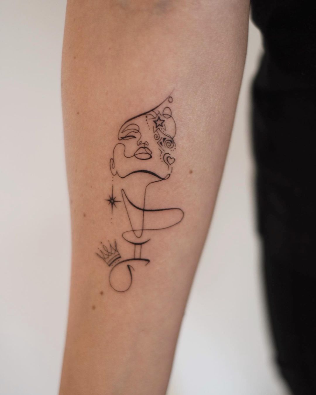 15 Beautiful Gemini Tattoo Designs for Astrology Lovers