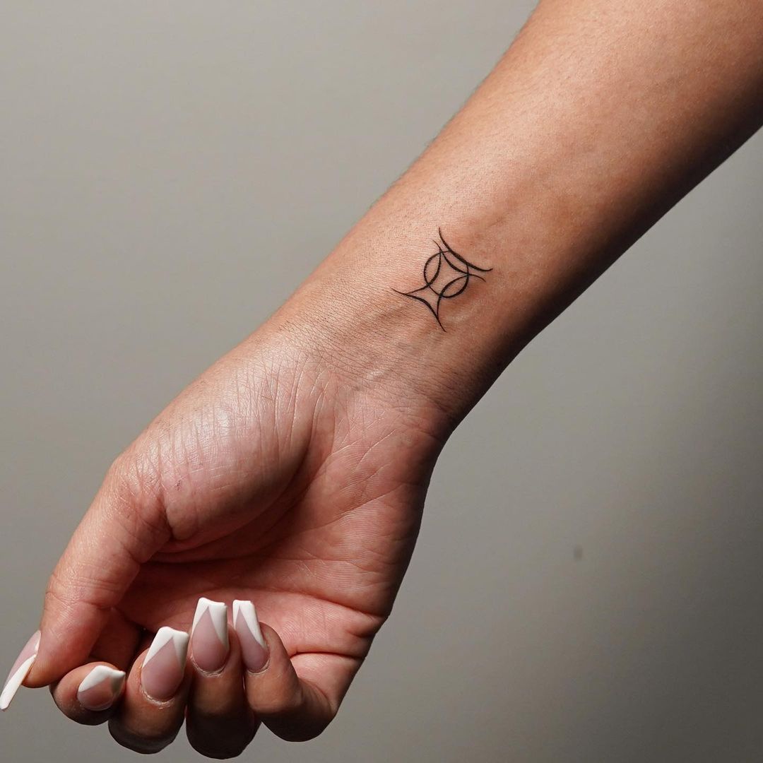 15 Beautiful Gemini Tattoo Designs for Astrology Lovers