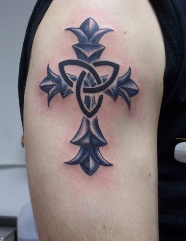 40+ Stylish Cross Tattoo Designs For Men And Women