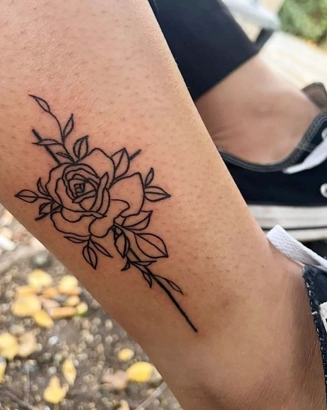 40+ Stylish Cross Tattoo Designs For Men And Women