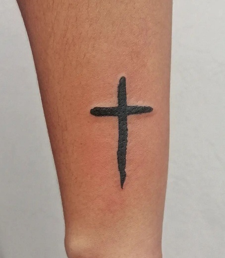40+ Stylish Cross Tattoo Designs For Men And Women