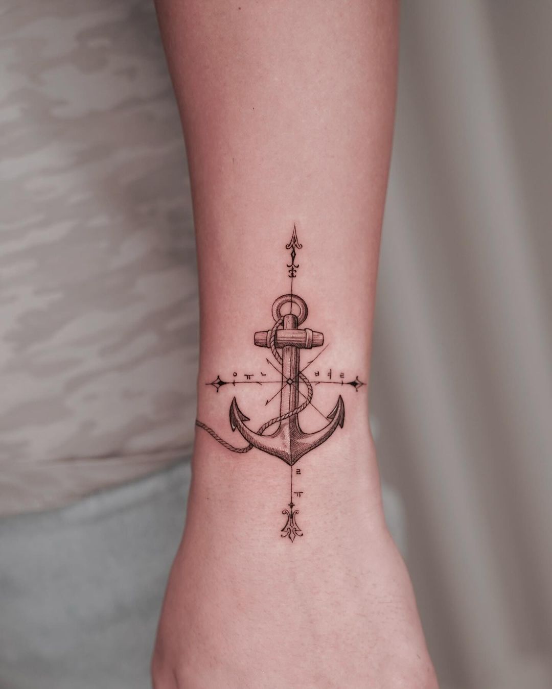 25 Stunning Anchor Tattoo Designs for Nautical Lovers 2024