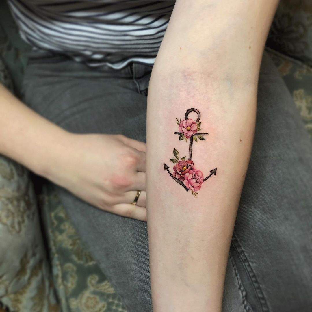 25 Stunning Anchor Tattoo Designs for Nautical Lovers 2024