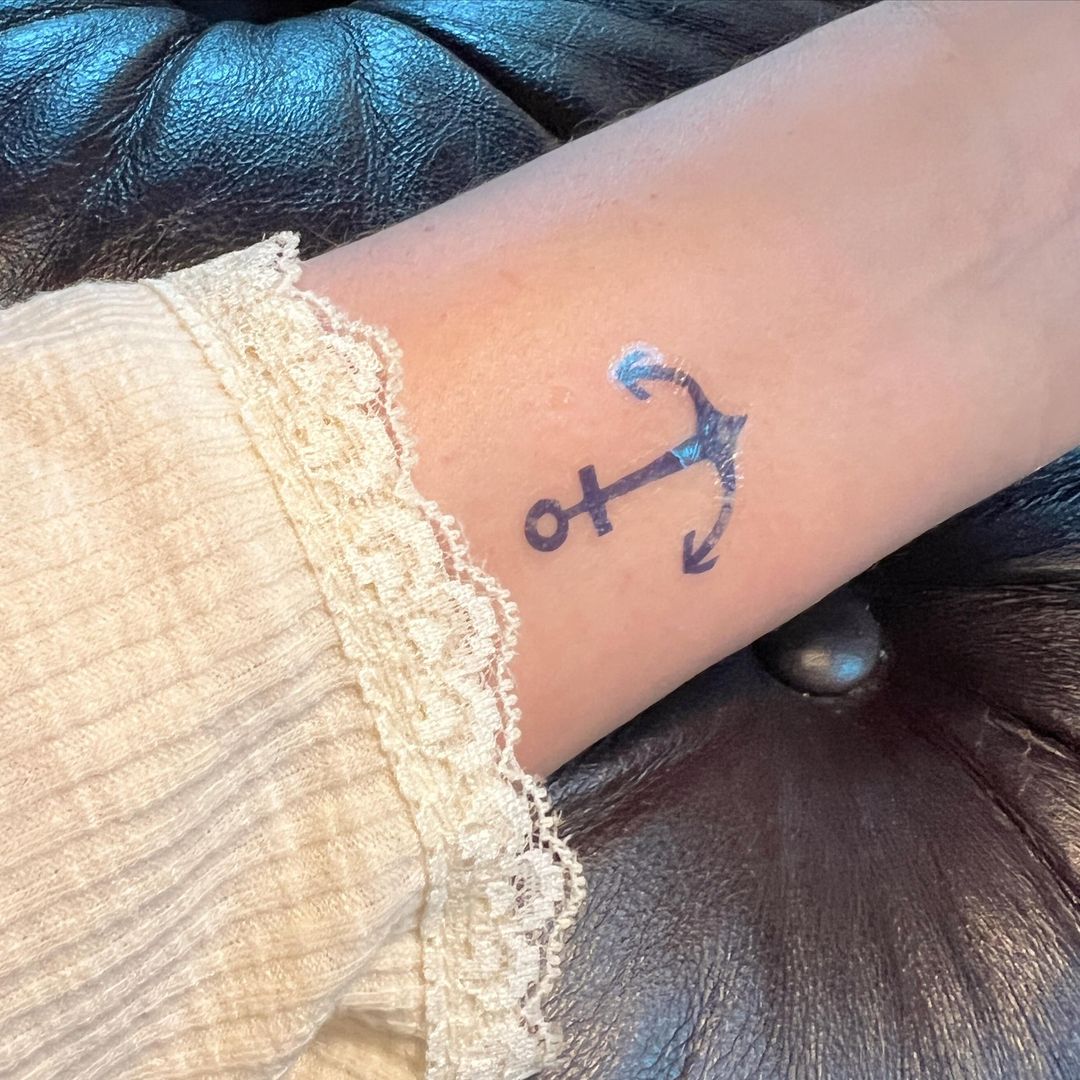 25 Stunning Anchor Tattoo Designs for Nautical Lovers 2024