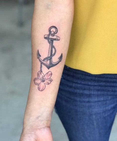 25 Stunning Anchor Tattoo Designs for Nautical Lovers 2024