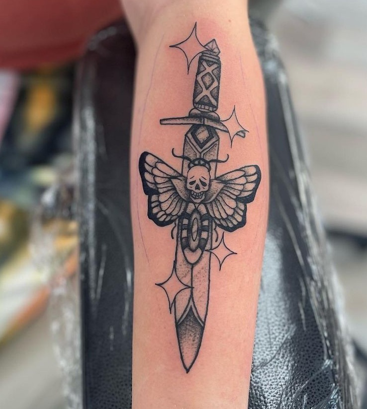 20 Inspiring Sword Tattoo Designs for True Warriors