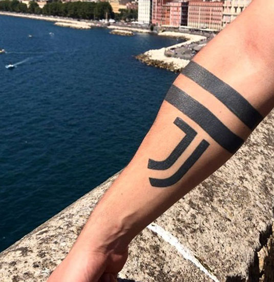 20 Stylish J Letter Tattoo Inspirations 2024