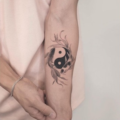 20 Meaningful Yin Yang Tattoos You’ll Love In 2024