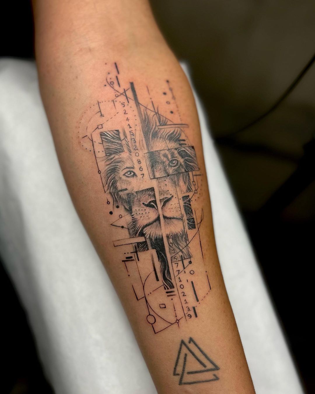 40+ Roaring Lion Tattoo Designs with Symbolism 2024