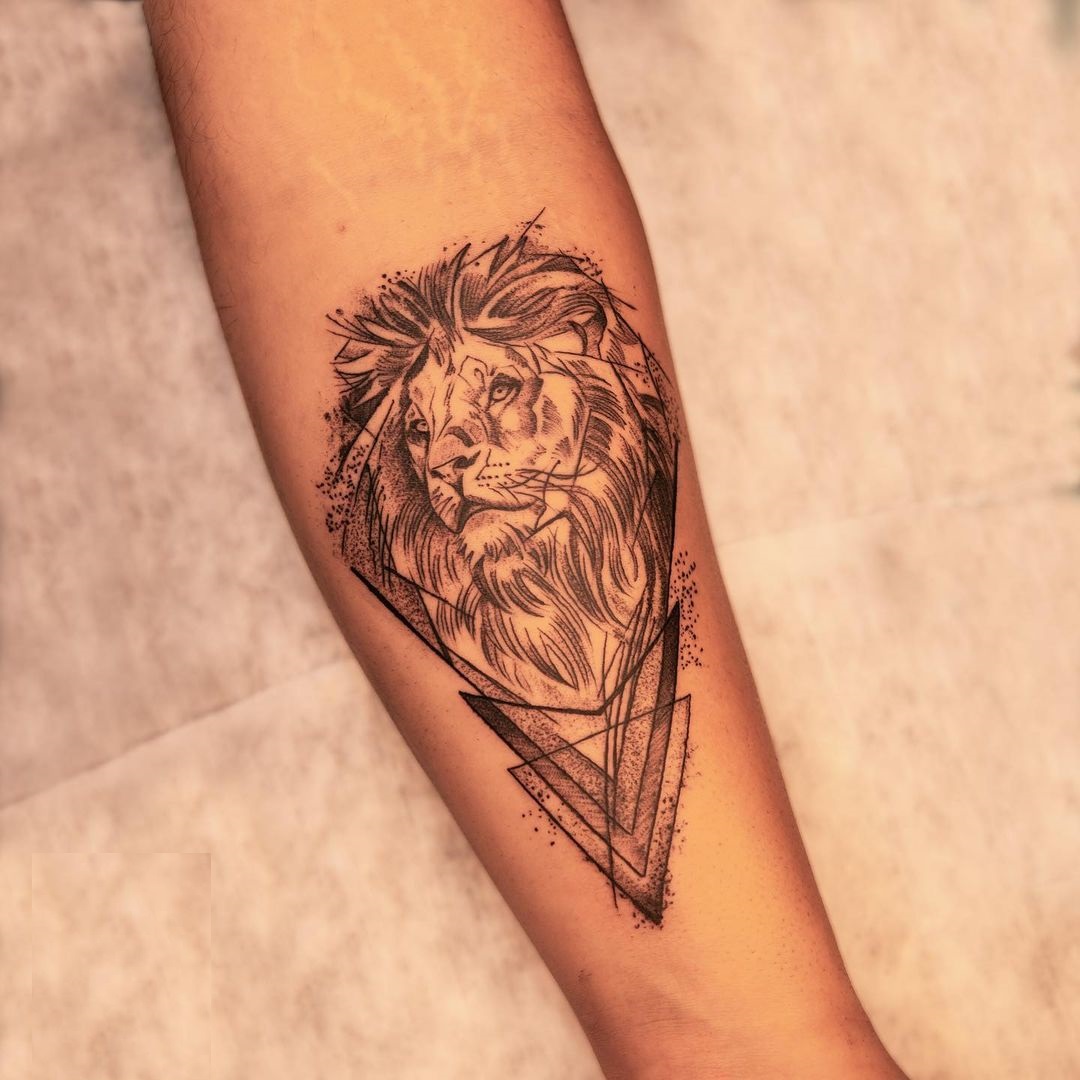 40+ Roaring Lion Tattoo Designs with Symbolism 2024