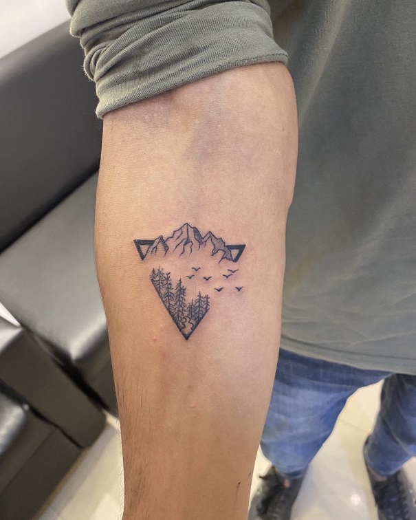 20 Meaningful Mountain Tattoo Designs for Nature Lovers