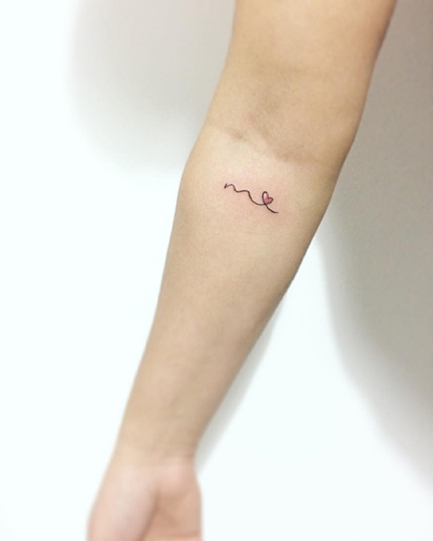 20 Elegant &#039;M&#039; Letter Tattoo Designs for Timeless Appeal