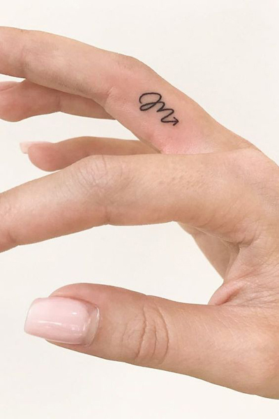 20 Elegant &#039;M&#039; Letter Tattoo Designs for Timeless Appeal